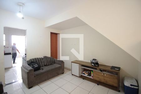 Sala de apartamento à venda com 2 quartos, 70m² em Jardim Leblon, Belo Horizonte