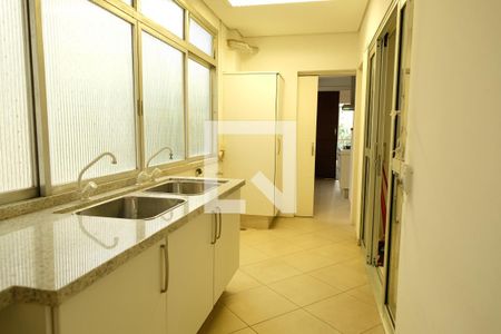 Apartamento para alugar com 400m², 2 quartos e 2 vagasCozinha