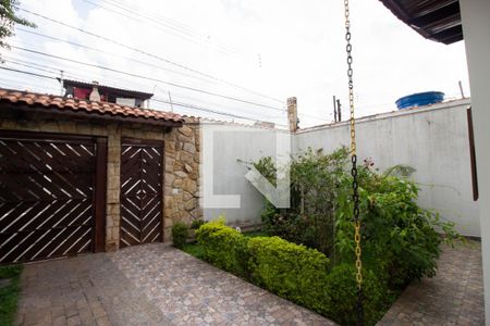 Casa à venda com 300m², 3 quartos e 6 vagasÁrea Externa