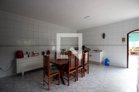 Casa à venda com 300m², 3 quartos e 6 vagasCozinha
