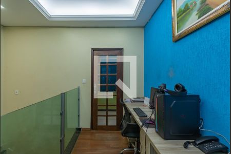 Escritório de casa à venda com 4 quartos, 233m² em Tupi, Belo Horizonte