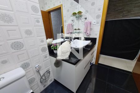 Casa à venda com 150m², 3 quartos e 2 vagasBanheiro 1