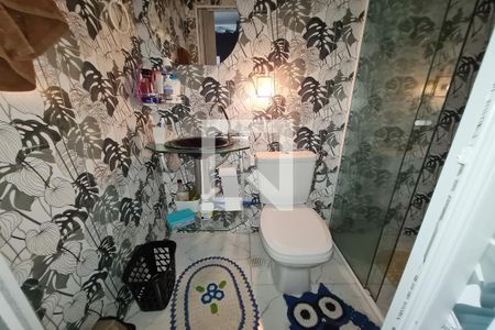 Casa à venda com 150m², 3 quartos e 2 vagasBanheiro da Suíte