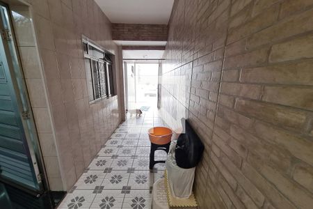 Casa à venda com 150m², 3 quartos e 2 vagasCorredor