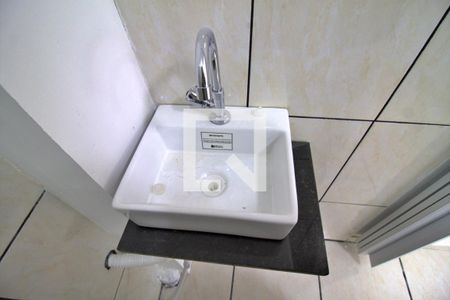 Apartamento para alugar com 38m², 2 quartos e sem vaga Apartamento para alugar com 38m², 2 quartos e sem vagaBanheiro