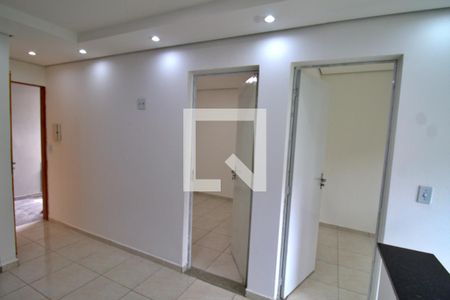 Sala de apartamento para alugar com 2 quartos, 44m² em Parque Reboucas, São Paulo