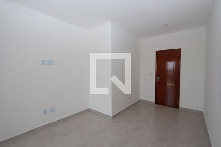 Suíte 1 de casa para alugar com 2 quartos, 85m² em Parque São Rafael, São Paulo