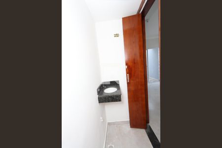 Lavabo de casa para alugar com 2 quartos, 85m² em Parque São Rafael, São Paulo