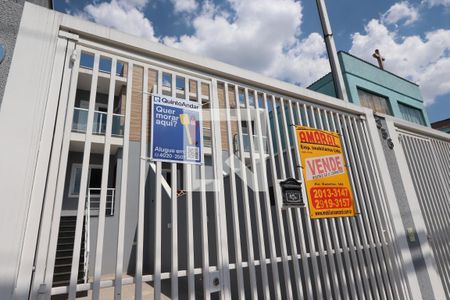 Casa para alugar com 85m², 2 quartos e 2 vagasPortão