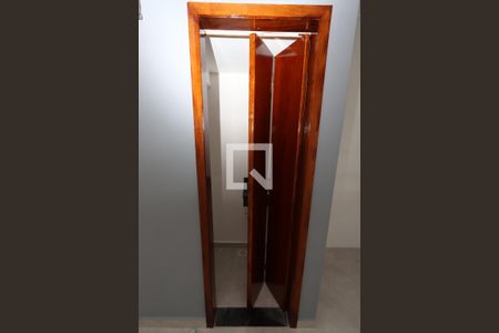 Lavabo de casa para alugar com 2 quartos, 85m² em Parque São Rafael, São Paulo