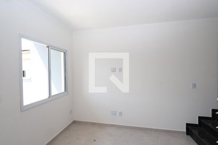 Sala de casa para alugar com 2 quartos, 85m² em Parque São Rafael, São Paulo