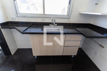 Apartamento para alugar com 134m², 2 quartos e 3 vagas Apartamento para alugar com 134m², 2 quartos e 3 vagasArmário da Cozinha