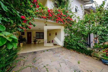 Casa à venda com 203m², 3 quartos e 3 vagasEntrada