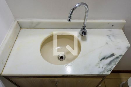 Lavabo de casa à venda com 3 quartos, 203m² em Espírito Santo, Porto Alegre