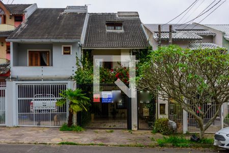 Casa à venda com 203m², 3 quartos e 3 vagasFachada