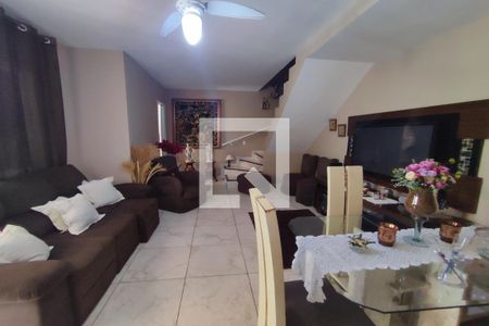 Sala de casa de condomínio à venda com 4 quartos, 89m² em Jacarepaguá, Rio de Janeiro