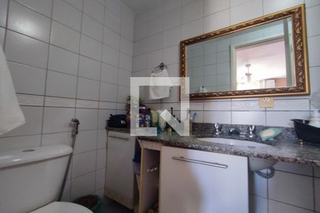 Casa de condomínio à venda com 89m², 4 quartos e 1 vagaBanheiro da Suite 1