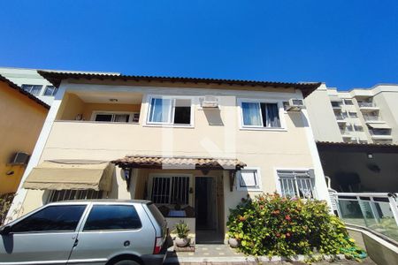 Casa de condomínio à venda com 89m², 4 quartos e 1 vagaÁrea Externa