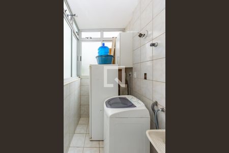 Apartamento à venda com 70m², 2 quartos e 1 vaga Apartamento à venda com 70m², 2 quartos e 1 vagaÁrea de Serviço