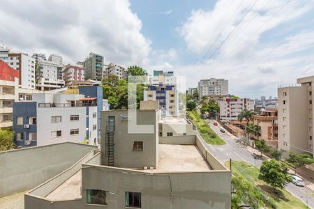 Apartamento à venda com 70m², 2 quartos e 1 vaga Apartamento à venda com 70m², 2 quartos e 1 vagaSuíte