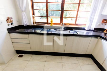 Casa à venda com 420m², 3 quartos e 8 vagas Casa à venda com 420m², 3 quartos e 8 vagasCozinha