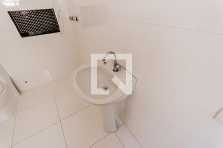 Casa à venda com 420m², 3 quartos e 8 vagas Casa à venda com 420m², 3 quartos e 8 vagasBanheiro da Suíte 2