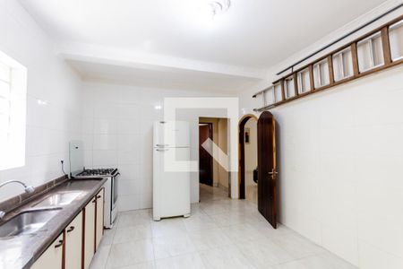 Casa à venda com 420m², 3 quartos e 8 vagas Casa à venda com 420m², 3 quartos e 8 vagasCozinha 2