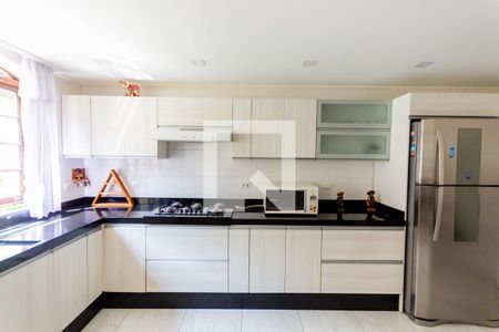 Casa à venda com 420m², 3 quartos e 8 vagas Casa à venda com 420m², 3 quartos e 8 vagasCozinha