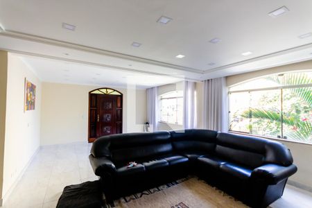 Sala de casa para alugar com 3 quartos, 420m² em Parque das Nações, Santo André