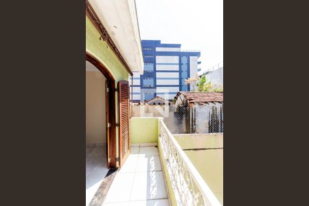 Casa à venda com 420m², 3 quartos e 8 vagas Casa à venda com 420m², 3 quartos e 8 vagasVaranda da Suíte 1