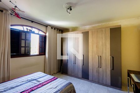 Casa à venda com 420m², 3 quartos e 8 vagas Casa à venda com 420m², 3 quartos e 8 vagasSuíte 3