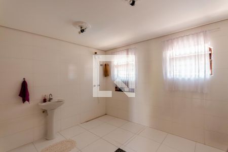 Casa à venda com 420m², 3 quartos e 8 vagas Casa à venda com 420m², 3 quartos e 8 vagasBanheiro da Suíte 1