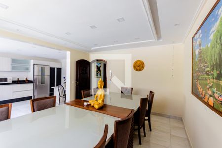 Casa à venda com 420m², 3 quartos e 8 vagas Casa à venda com 420m², 3 quartos e 8 vagasCopa