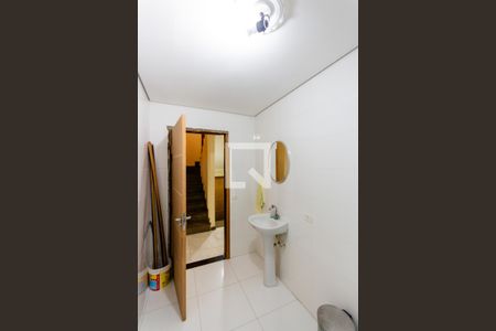 Lavabo de casa para alugar com 3 quartos, 420m² em Parque das Nações, Santo André