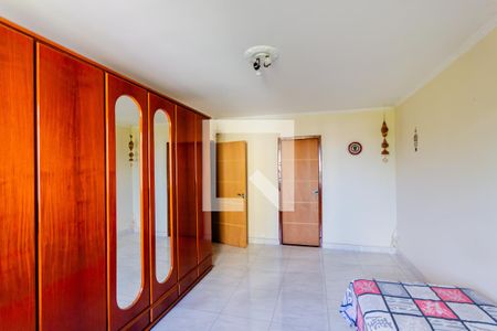 Casa à venda com 420m², 3 quartos e 8 vagas Casa à venda com 420m², 3 quartos e 8 vagasSuíte 2