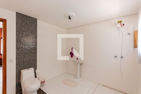 Casa à venda com 420m², 3 quartos e 8 vagas Casa à venda com 420m², 3 quartos e 8 vagasBanheiro da Suíte 1