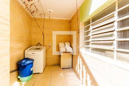 Casa à venda com 420m², 3 quartos e 8 vagas Casa à venda com 420m², 3 quartos e 8 vagasÁrea de Serviço