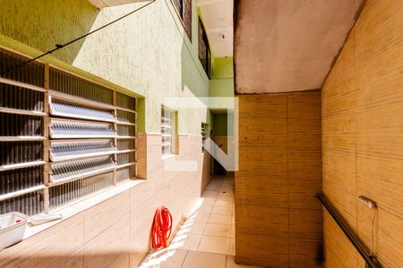 Casa à venda com 420m², 3 quartos e 8 vagas Casa à venda com 420m², 3 quartos e 8 vagasÁrea de Serviço