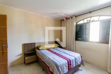 Casa à venda com 420m², 3 quartos e 8 vagas Casa à venda com 420m², 3 quartos e 8 vagasSuíte 3