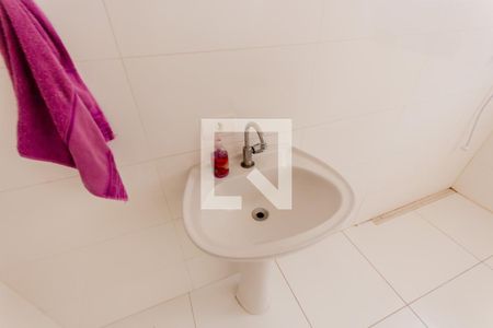 Casa à venda com 420m², 3 quartos e 8 vagas Casa à venda com 420m², 3 quartos e 8 vagasBanheiro da Suíte 1