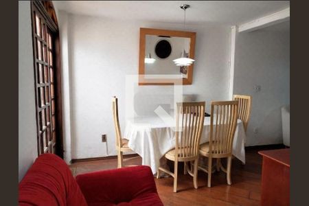 Casa à venda com 4 quartos, 150m² em Vila Ipojuca, São Paulo