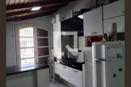 Casa à venda com 4 quartos, 150m² em Vila Ipojuca, São Paulo