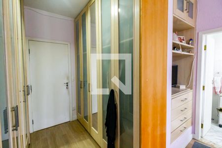 Casa à venda com 130m², 3 quartos e 3 vagasCloset da suíte