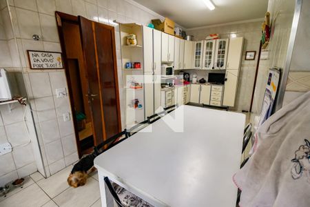 Casa à venda com 130m², 3 quartos e 3 vagasCozinha - Armários