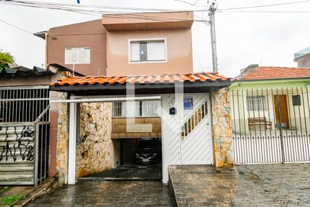 Casa à venda com 130m², 3 quartos e 3 vagasFachada