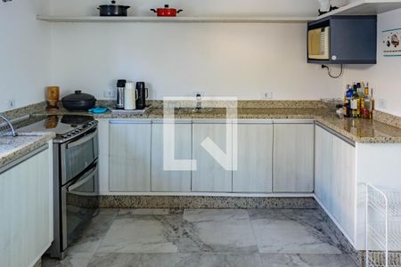 Casa para alugar com 180m², 4 quartos e 4 vagas Casa para alugar com 180m², 4 quartos e 4 vagasCozinha