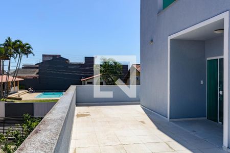 Casa para alugar com 180m², 4 quartos e 4 vagas Casa para alugar com 180m², 4 quartos e 4 vagasTerraço 01 (2º Andar)