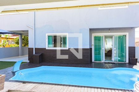 Casa para alugar com 180m², 4 quartos e 4 vagas Casa para alugar com 180m², 4 quartos e 4 vagasPiscina
