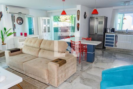 Sala de casa para alugar com 4 quartos, 180m² em Ingleses do Rio Vermelho, Florianópolis