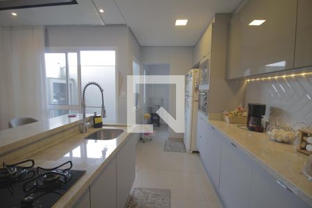 Casa para alugar com 250m², 3 quartos e 2 vagasCozinha